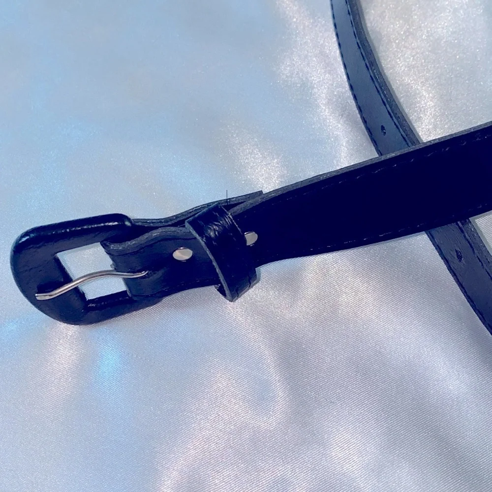 Stylish Women’s Small/Medium adjustable Belt  -‎ like new